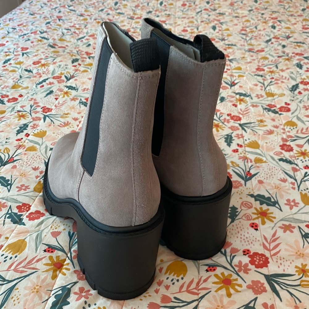 🍁NEW🍁 Marc Fisher LTD Vanlisa Chelsea Boot - Picture 7 of 11